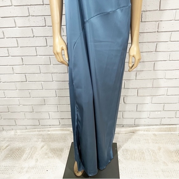 Zara Women’s Satin Effect‎ Faded Blue Dress - Picture 4 of 8